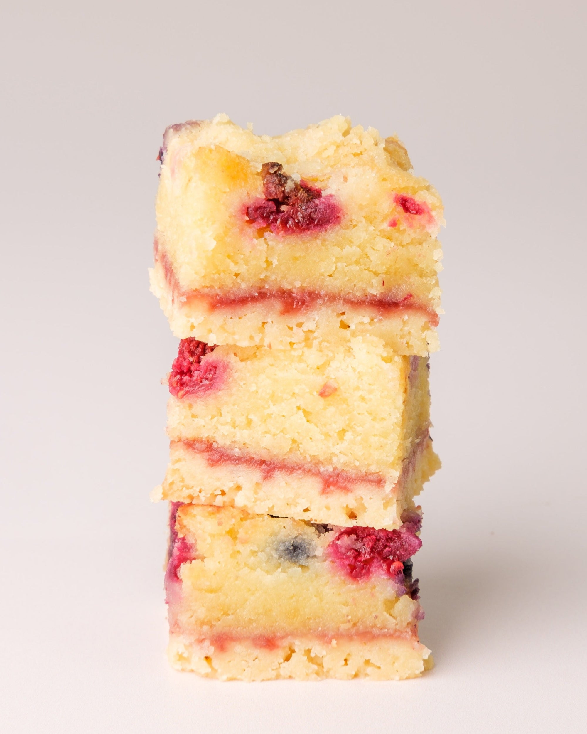 Berry Crumble (Sharing Boxes)