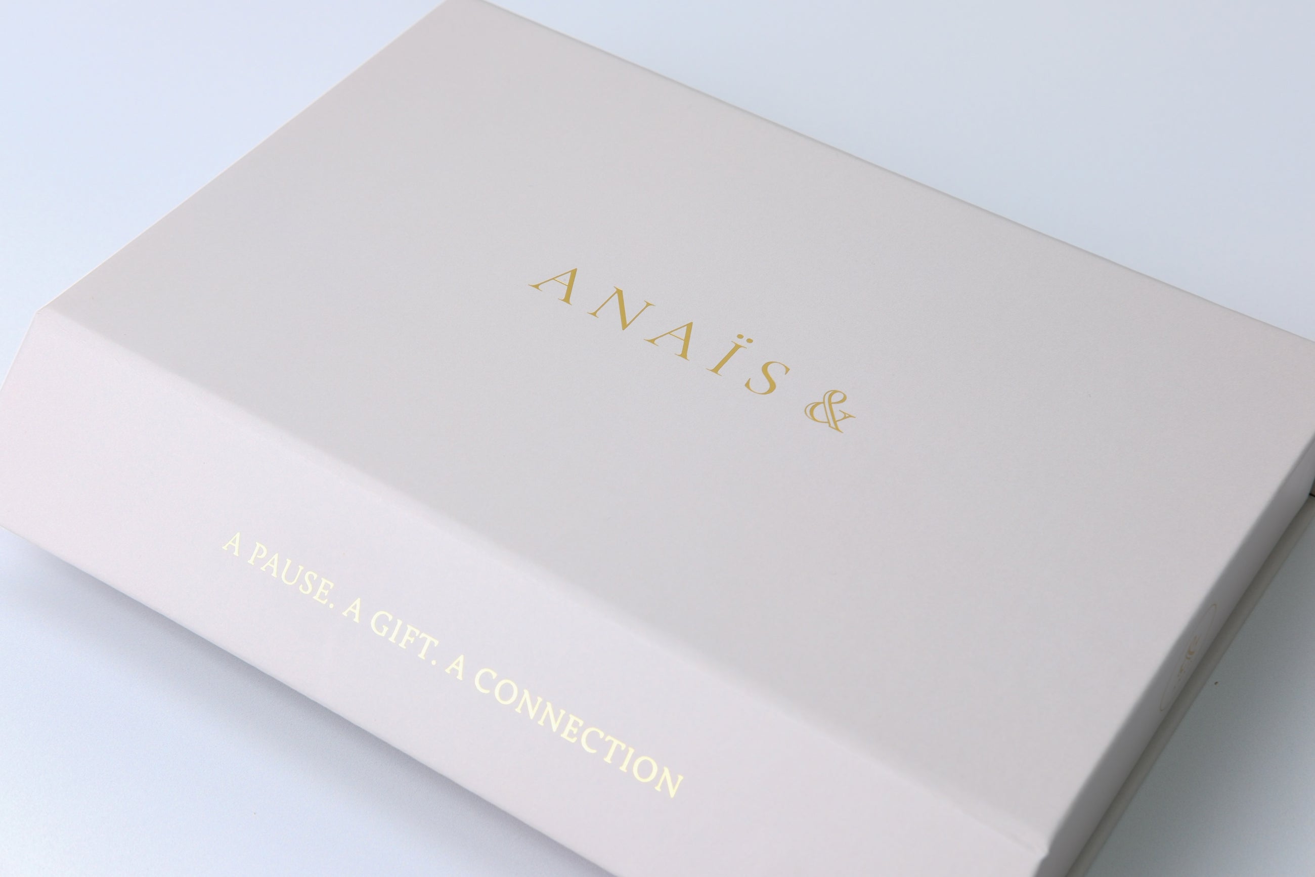 Signature Traybake Gift Box